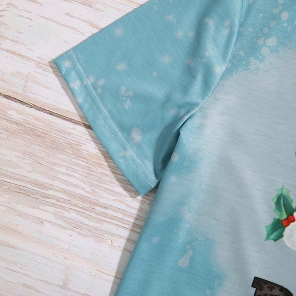 Santa Graphic Tee with Leopard Print Hat - Picture 5 of 5